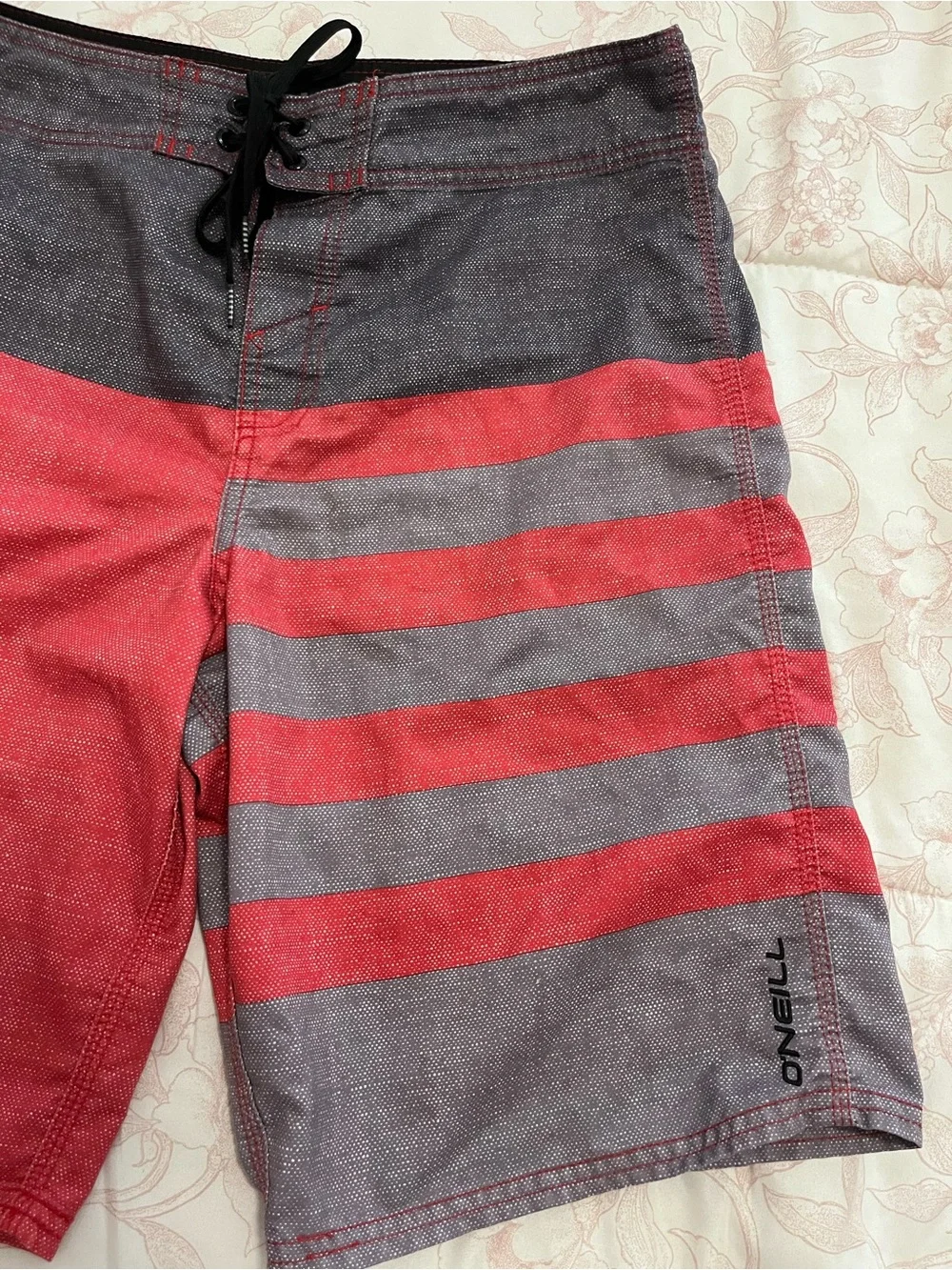 O'Neill Red and Gray Striped Men's Board shorts size 33